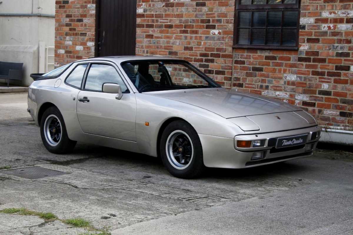 1983 porsche 944 owners manual