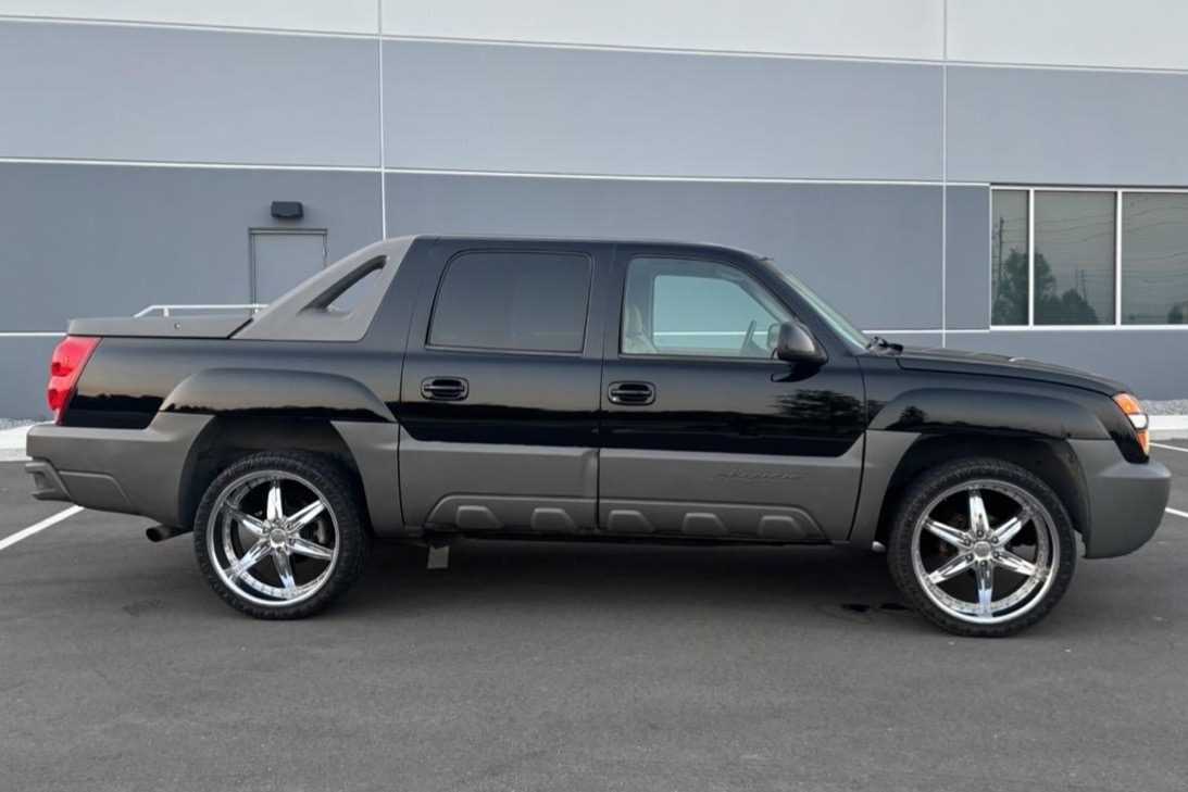 2002 chevrolet avalanche owners manual