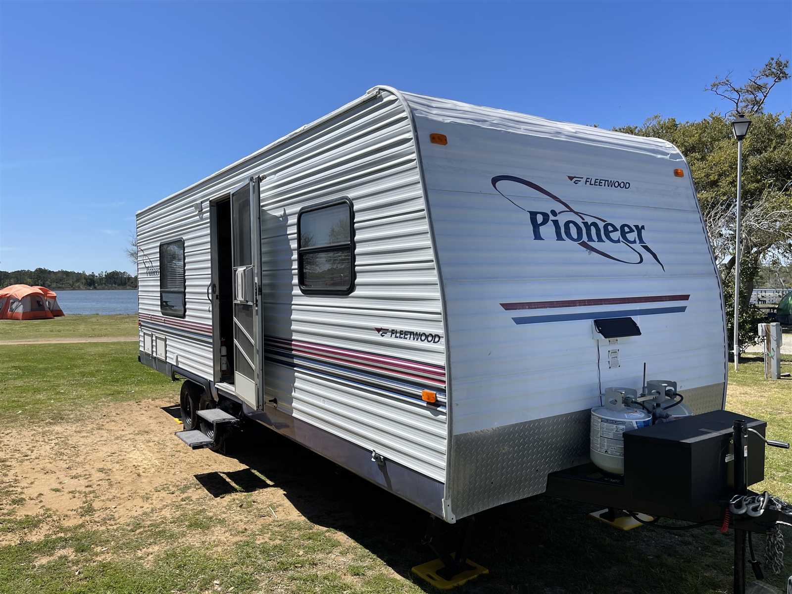 2005 fleetwood pioneer owners manual