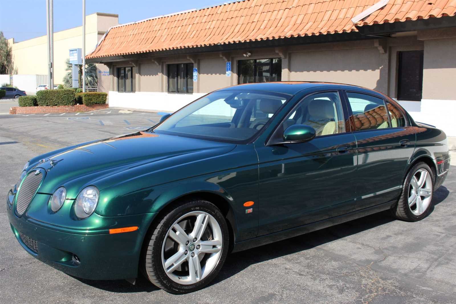 2006 jaguar s type owners manual