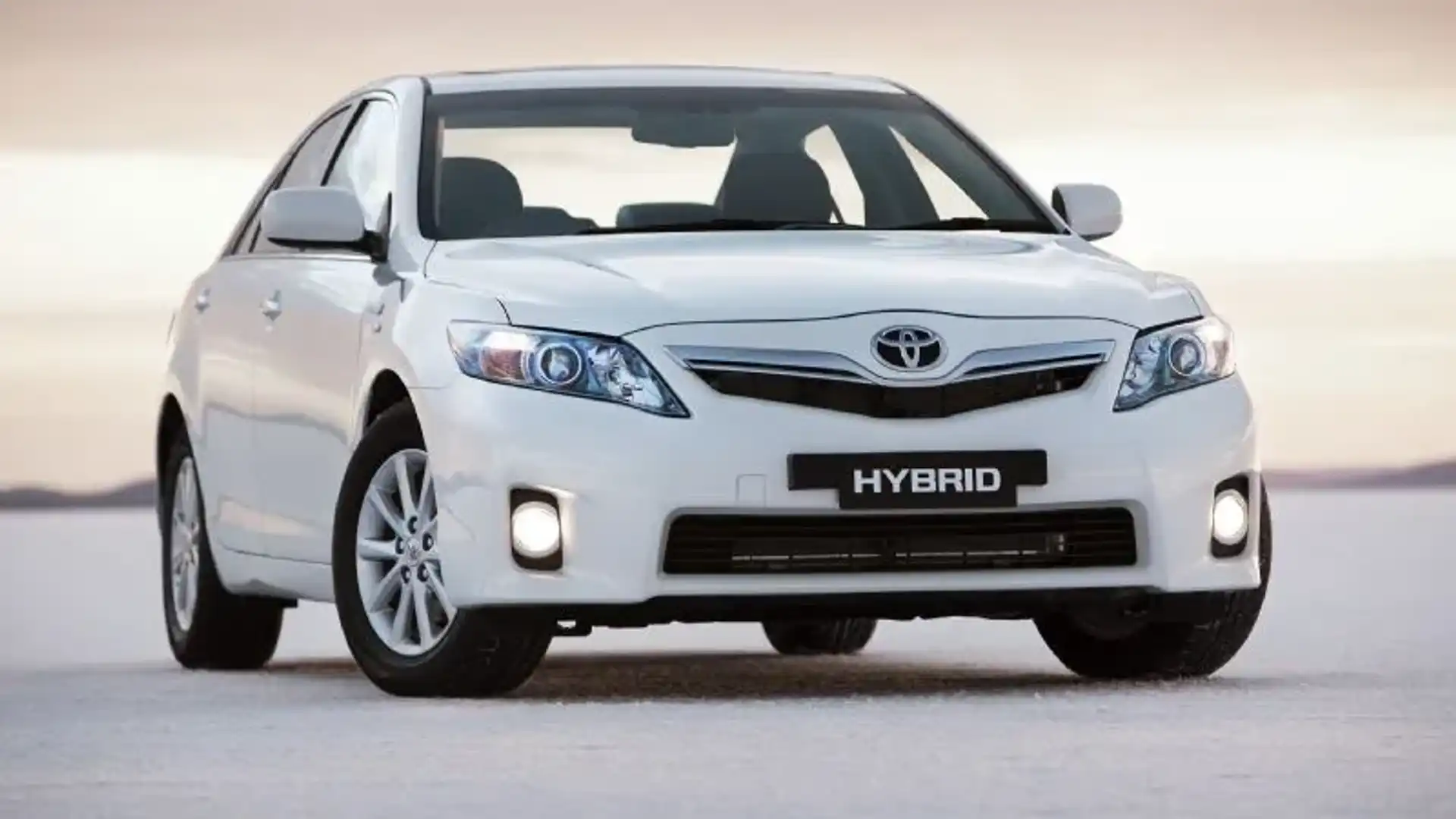 2010 toyota camry hybrid owners manual