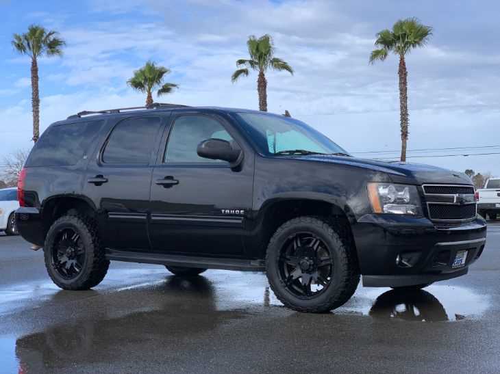 2011 tahoe owners manual