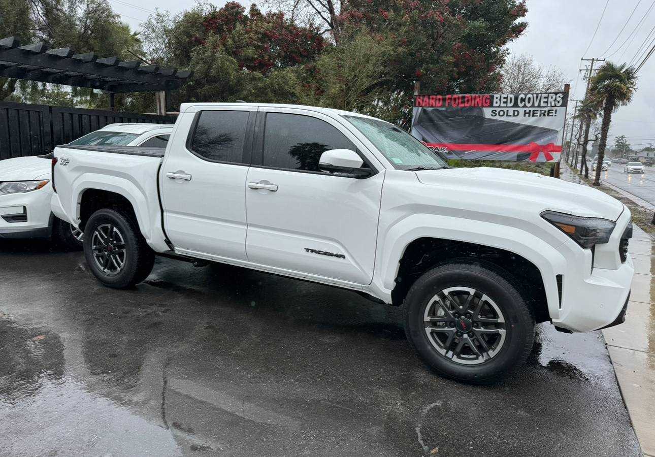 2017 toyota tacoma trd sport owners manual