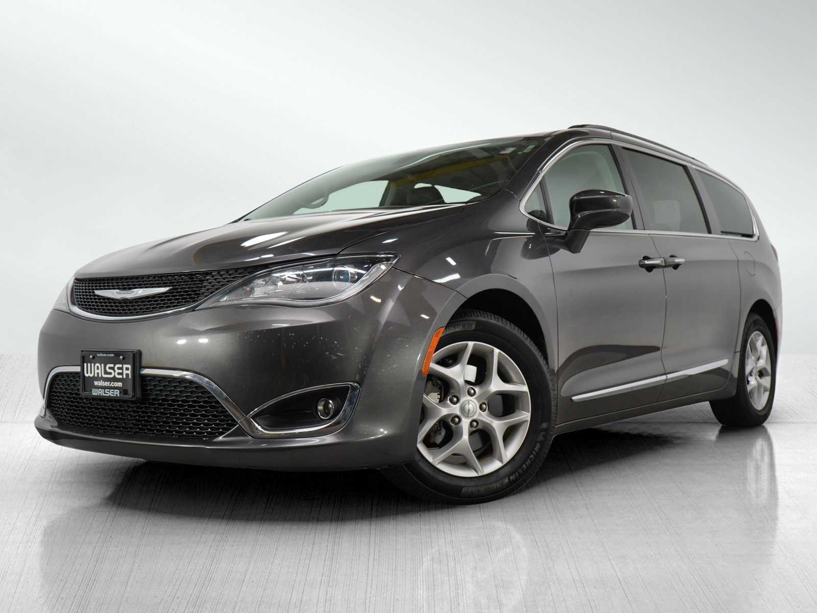 2018 chrysler pacifica owners manual