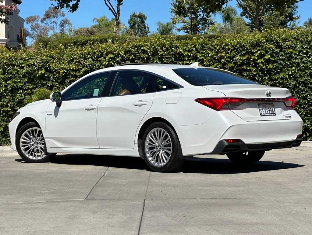 2019 toyota avalon owners manual