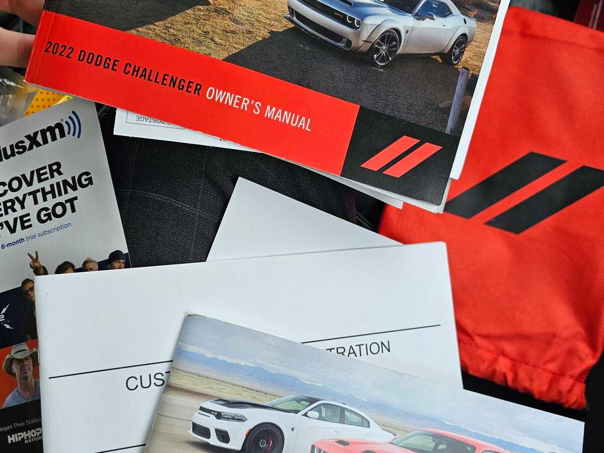 2022 dodge challenger owners manual