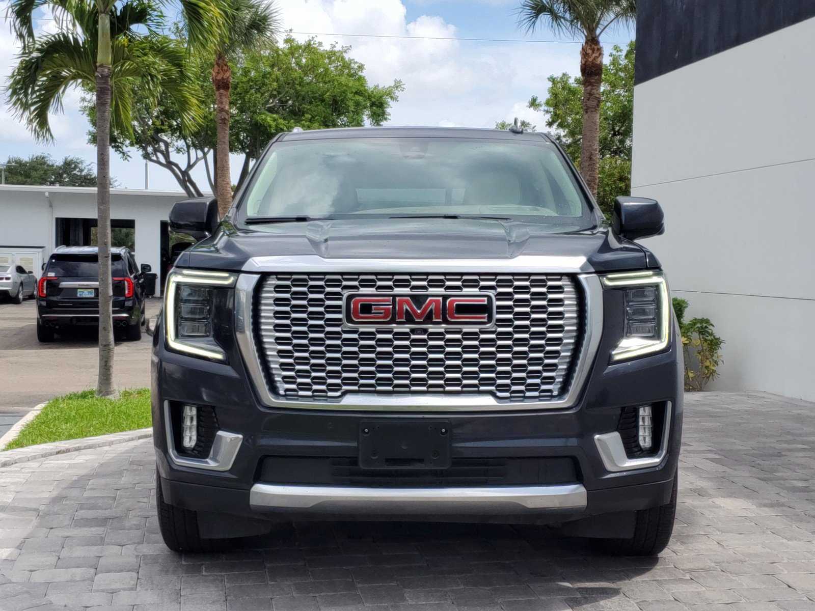 2022 yukon denali owners manual