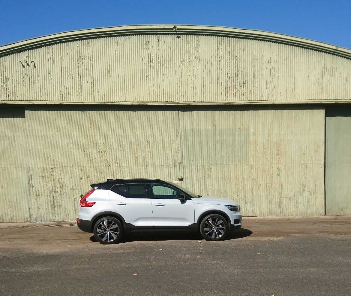 2022 volvo xc40 recharge owners manual