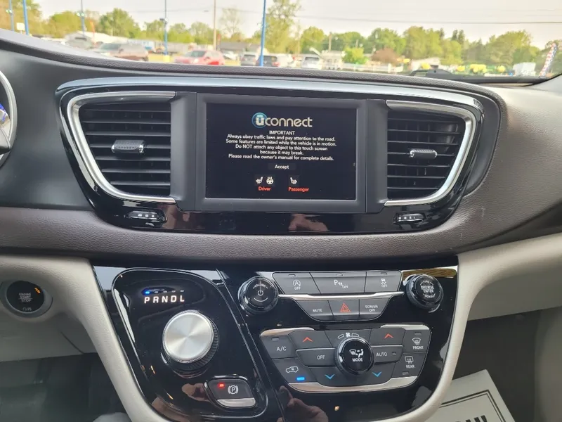 chrysler pacifica owners manual 2020