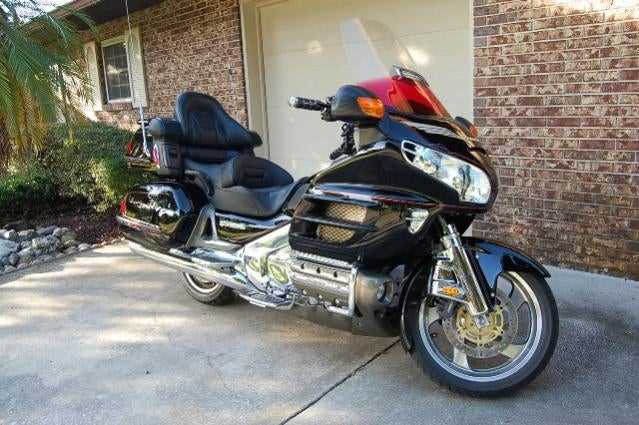 2010 honda goldwing owners manual