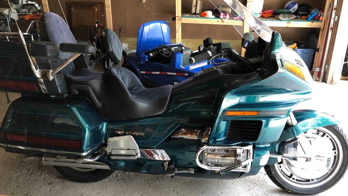 1995 honda goldwing owners manual