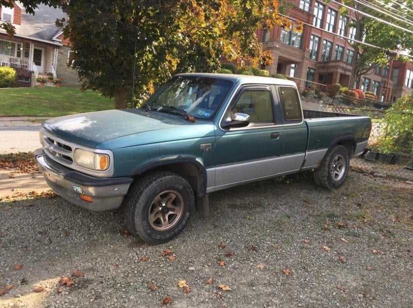 mazda b4000 owners manual