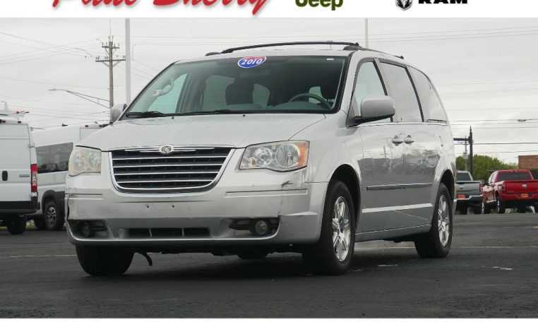 2010 chrysler town and country owners manual