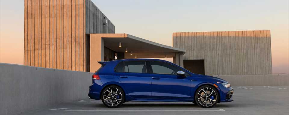 2023 golf r owners manual