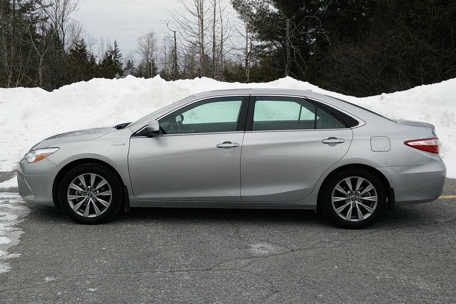 2016 toyota camry hybrid owners manual