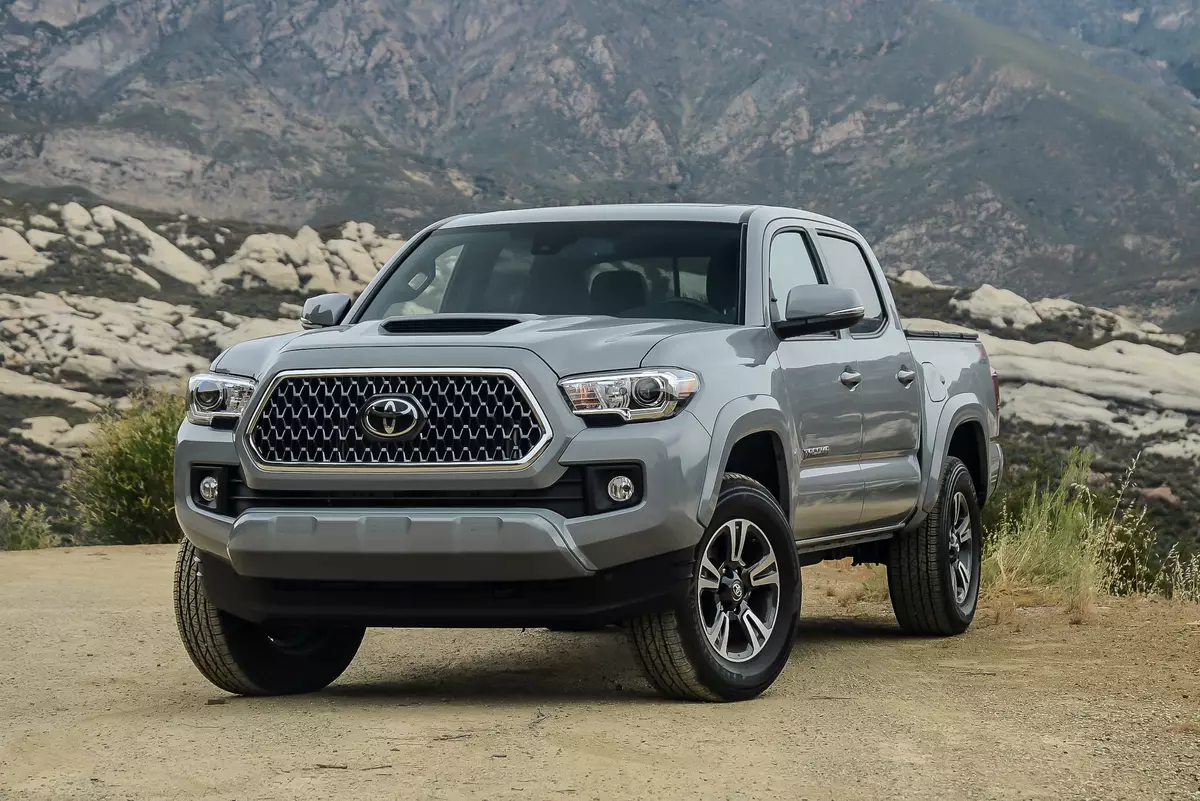 toyota tacoma owners manual 2020