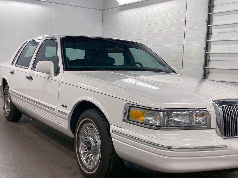 1997 lincoln town car owners manual