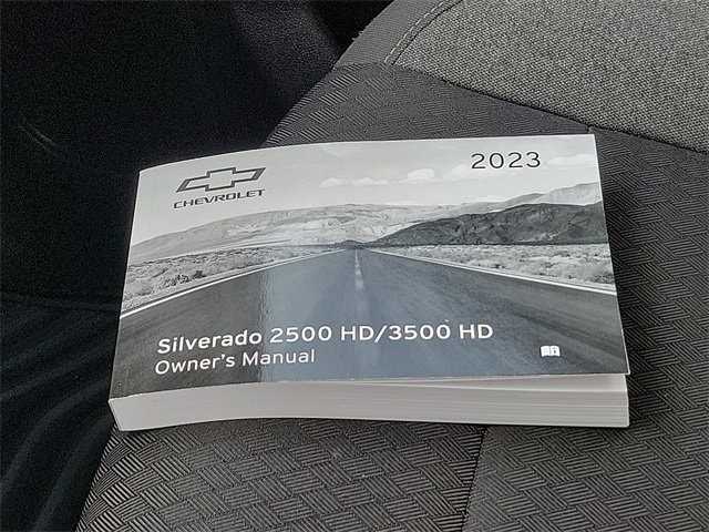 2023 chevy silverado owners manual