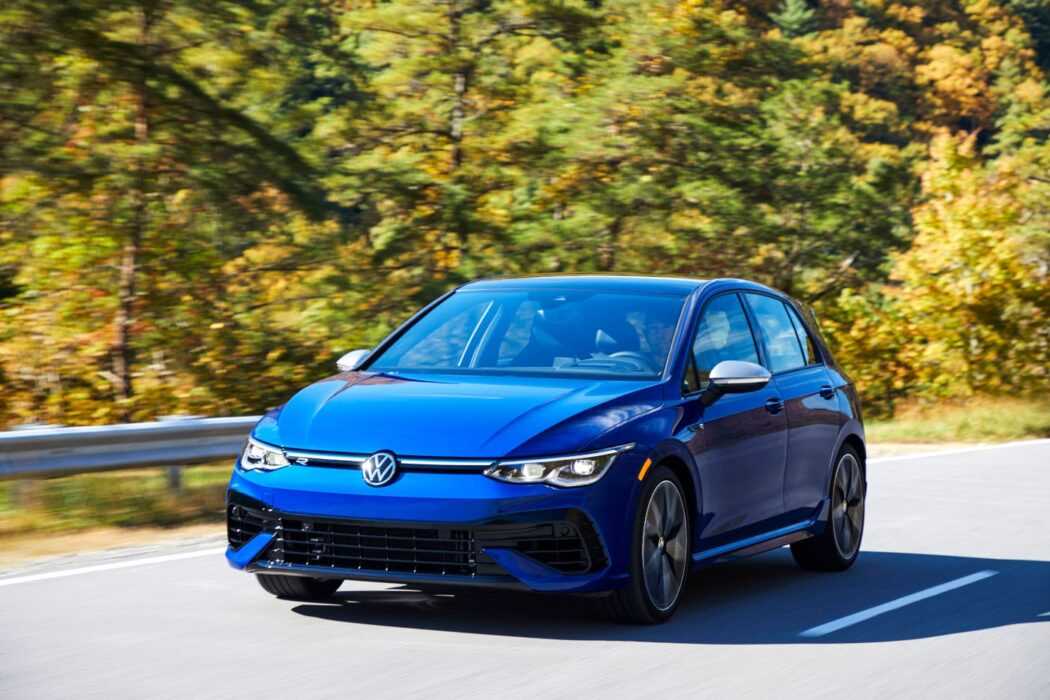 2023 golf r owners manual